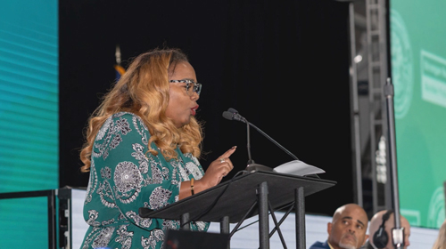 SEIU President April Verrett addresses PEF Convention delegates.