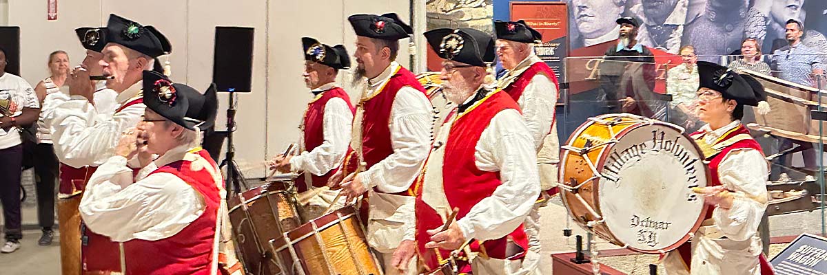 PEF members help bring Revolutionary New York exhibit to life 